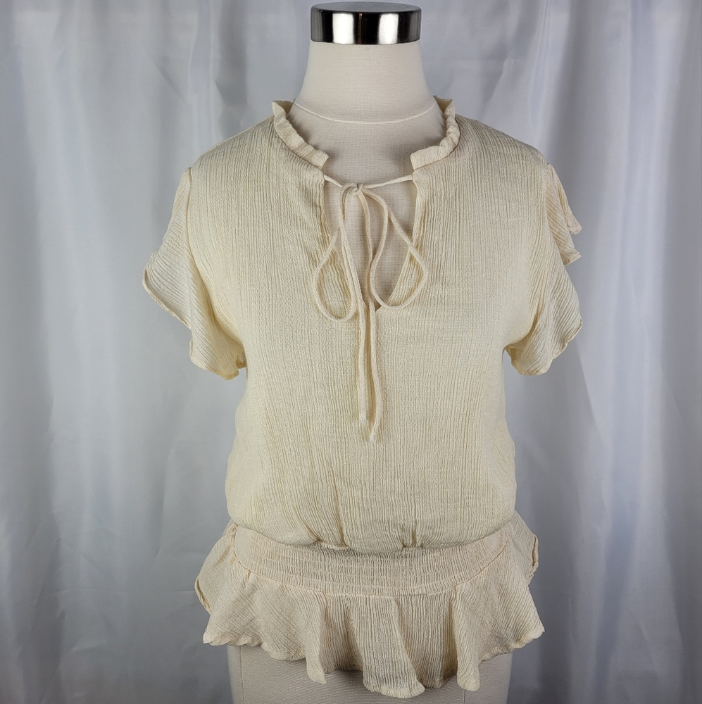 She + Sky Light Yellow Gauzy Smocked Waist Flutter Sleeve Peplum Top Size Medium